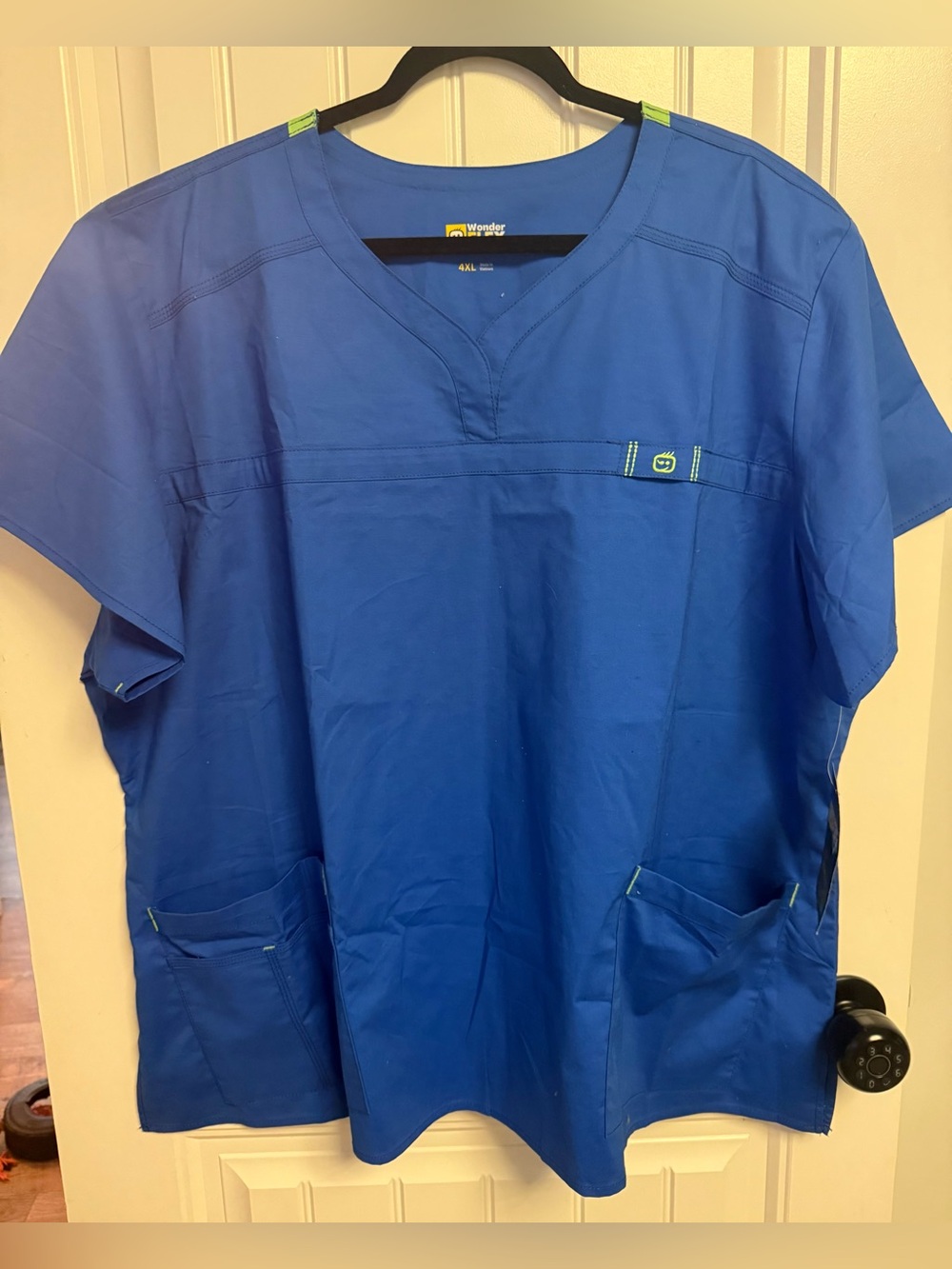 NWT WonderWink Royal Blue V-Neck Medical Scrub Top